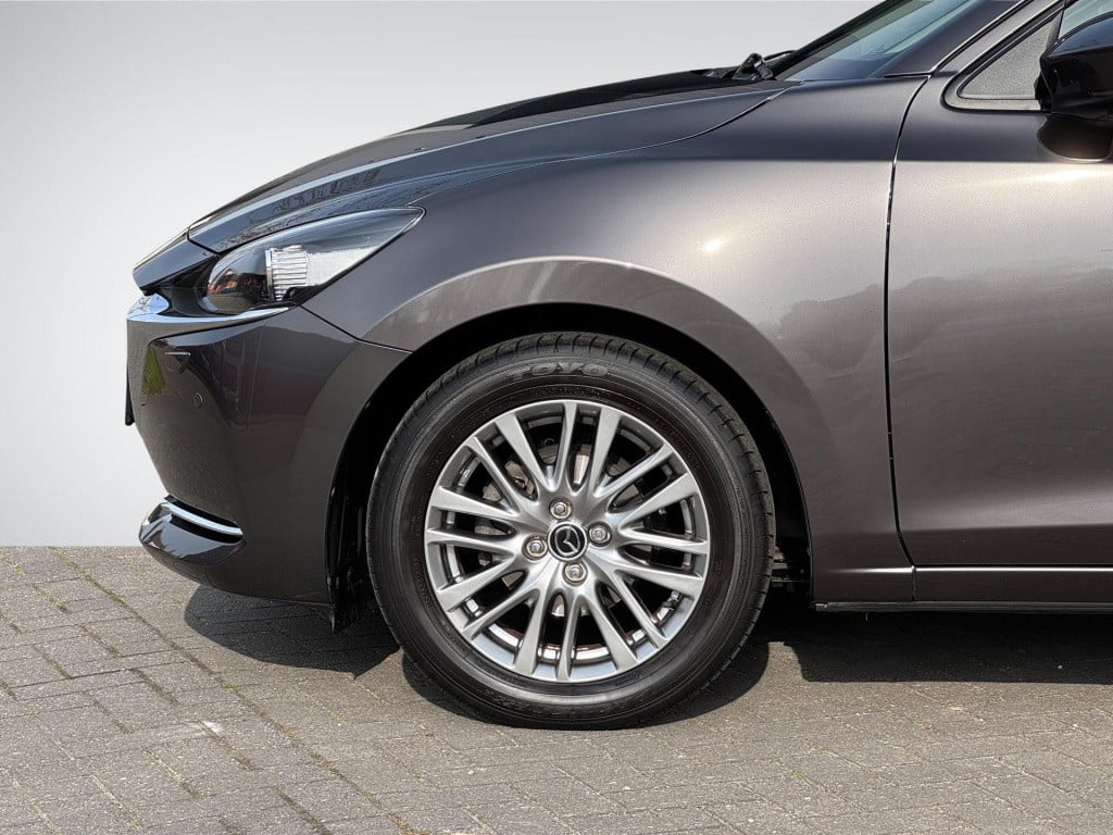Mazda 2 1.5 skyactiv-g signature | navigatie | 360° camera | head-up displa