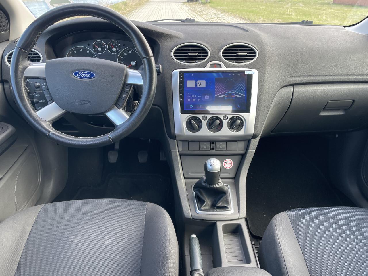 Ford focus 1.6 first edition