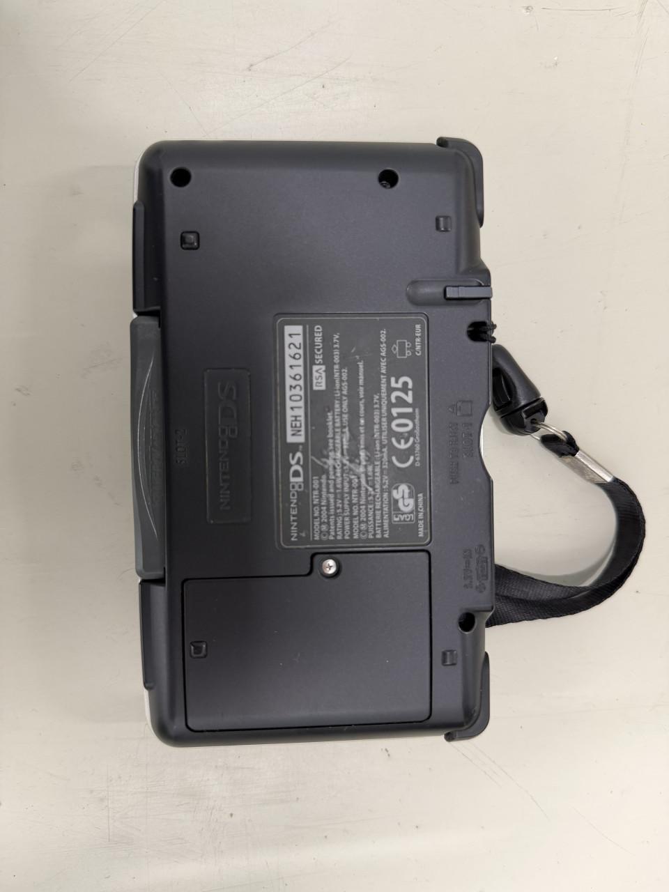 Nintendo DS (1e generatie) + games + GBA games + R4DS