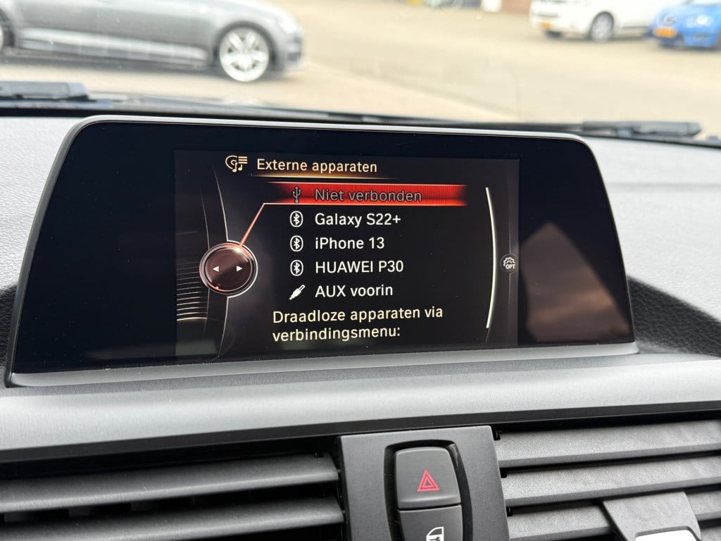 BMW 1 Serie 118i centennial high executive m-sport