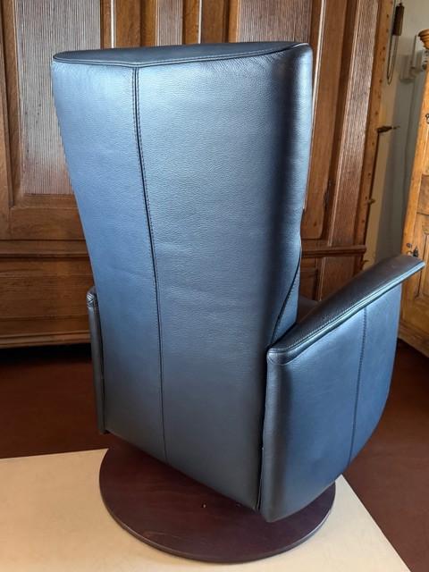 Relaxfauteuil van Prominent voor een klein persoon.