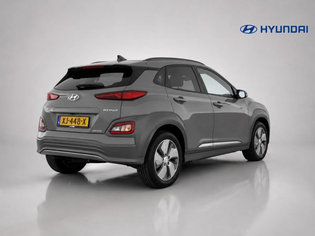 Hyundai Kona ev premium 64 kwh soh 95%