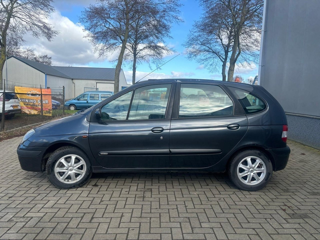 Renault Scenic 1.6-16V Expression Sport Automaat
