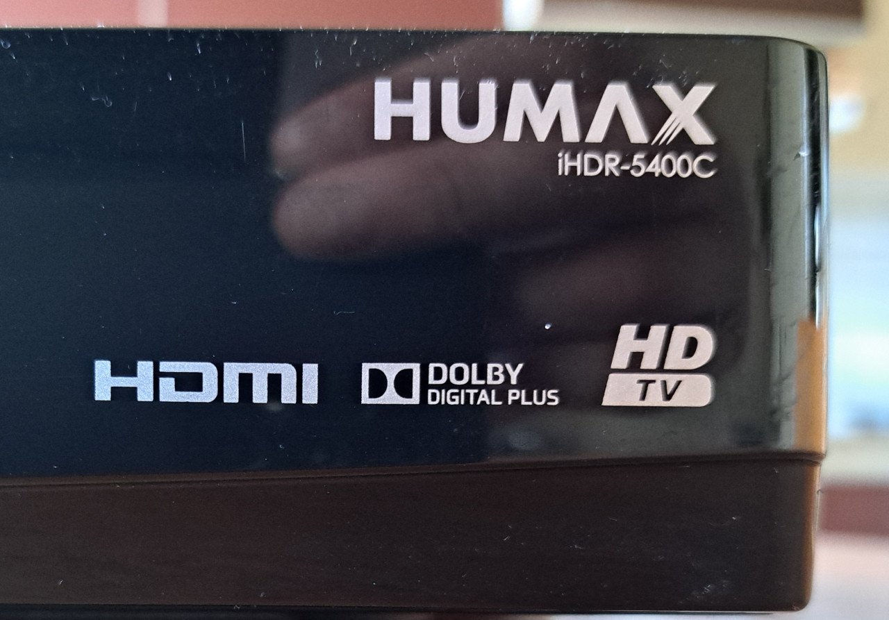 HUMAX 5400C met 1TB harde schijf en HDMI kabel