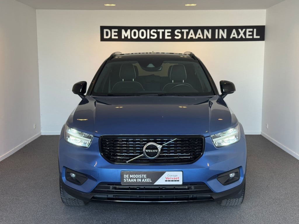 Volvo XC40 1.5 t4 recharge r-design