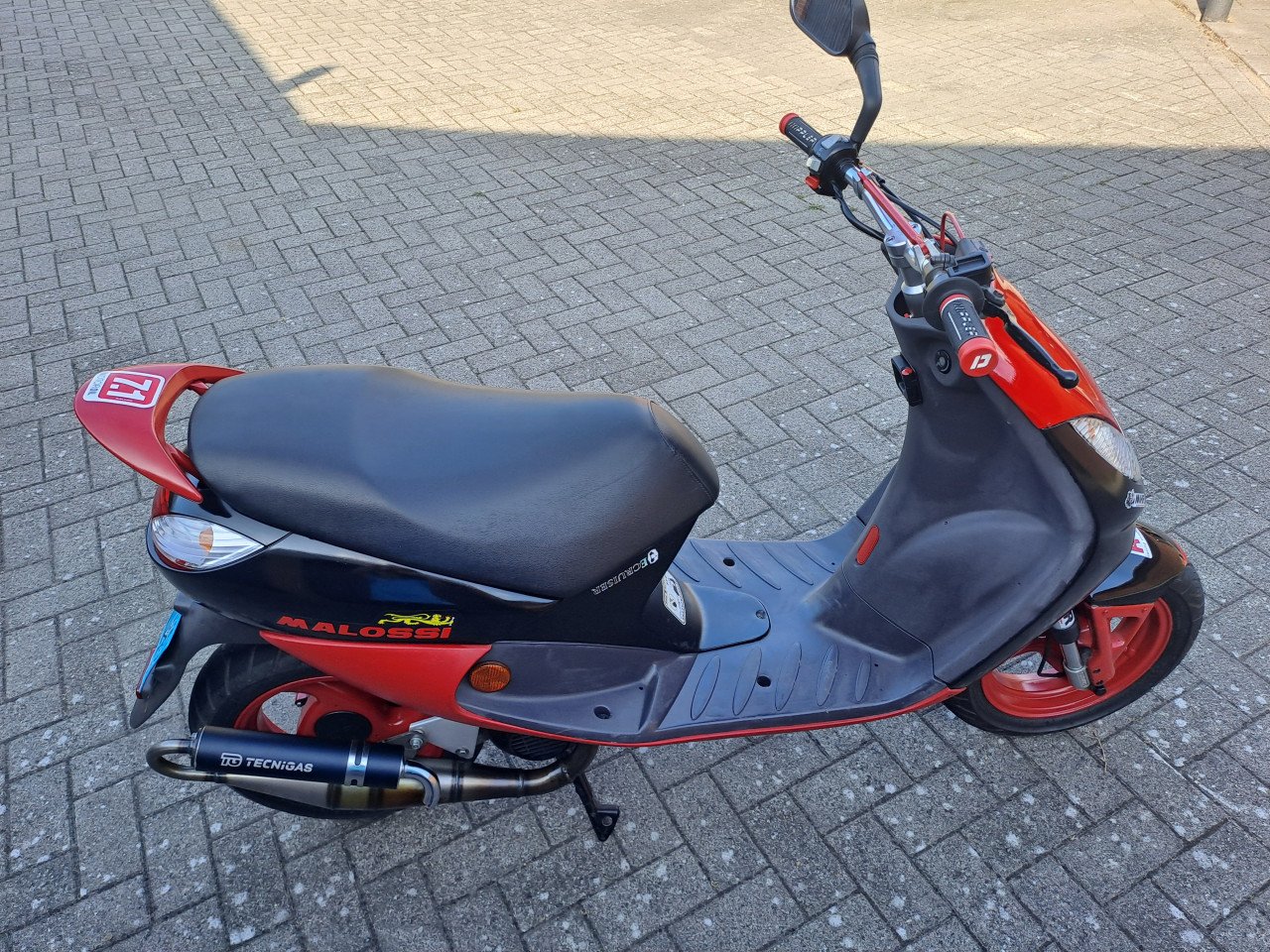 Te koop i.g.st. peugeot vivacity