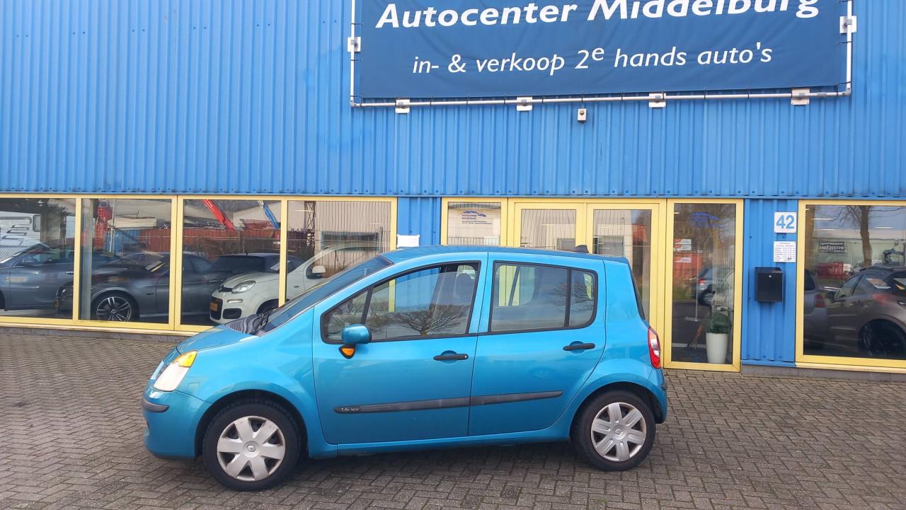 Renault Modus 1.4-16v Expression Luxe bj:2004 airco