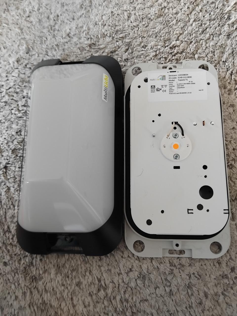 Partij buitenverlichting. LED Wandlamp 10 stuks. Per stuk 55 euro