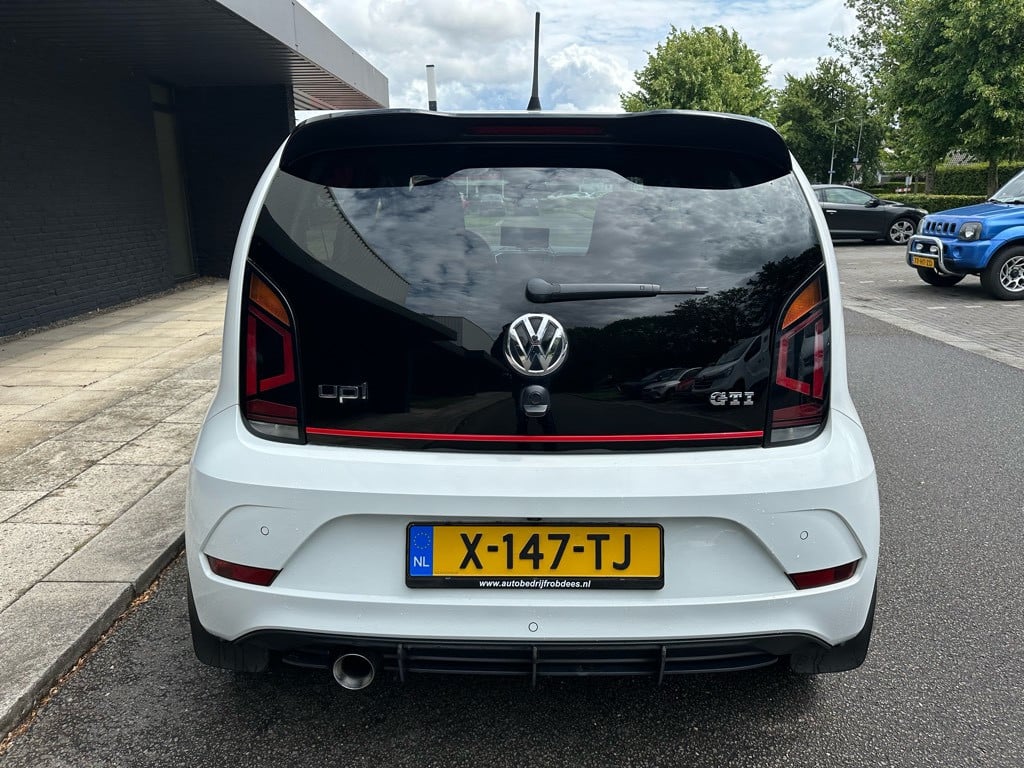 Volkswagen UP! gti // carplay // android auto //