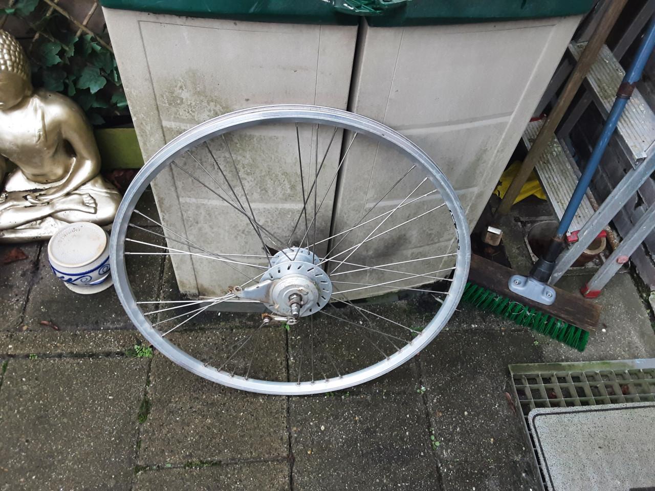 28 inch nexus achterwiel, 7 speed,rollerbrake rem