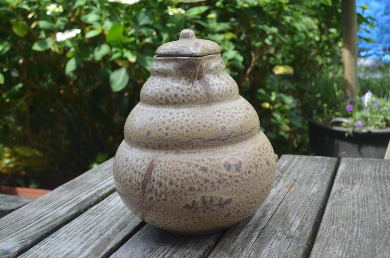 Schenkkan ontwerp Hildo Krop voor ESKAF