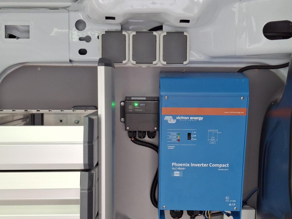 Ford E-transit cour. trend 44 kwh | ombouw! | trekhaak | 325km wltp | omvor