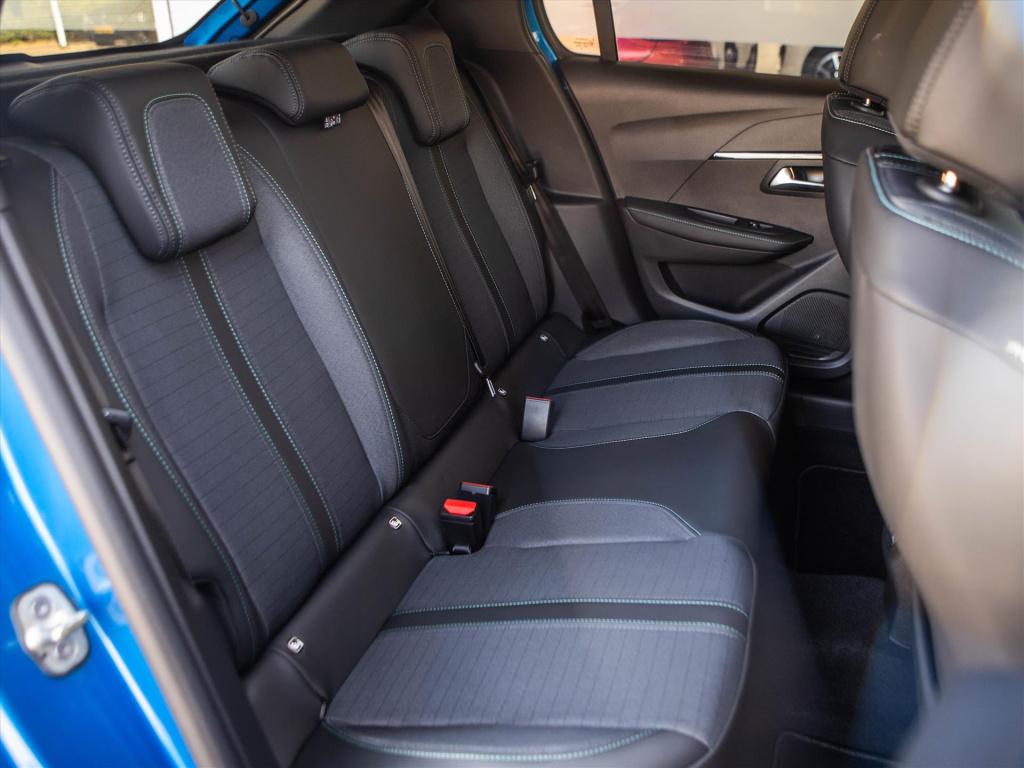 Peugeot 208 1.2 puretech 100pk allure pack