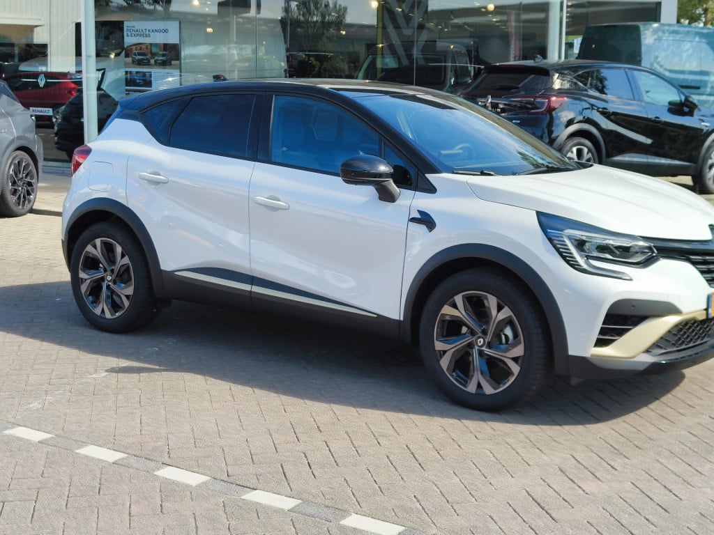 Renault Captur 1.6 e-tech hybrid 145 e-tech engineered