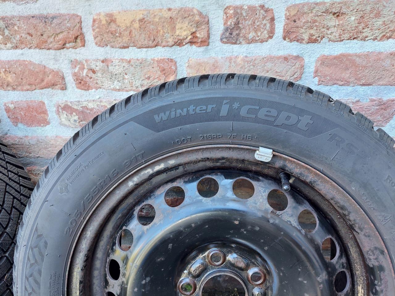 Winterbanden 205/55/R16