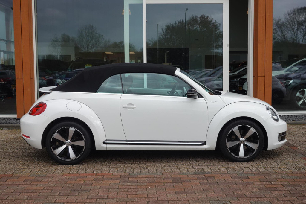 Volkswagen New Beetle cabriolet 1.4 tsi sport