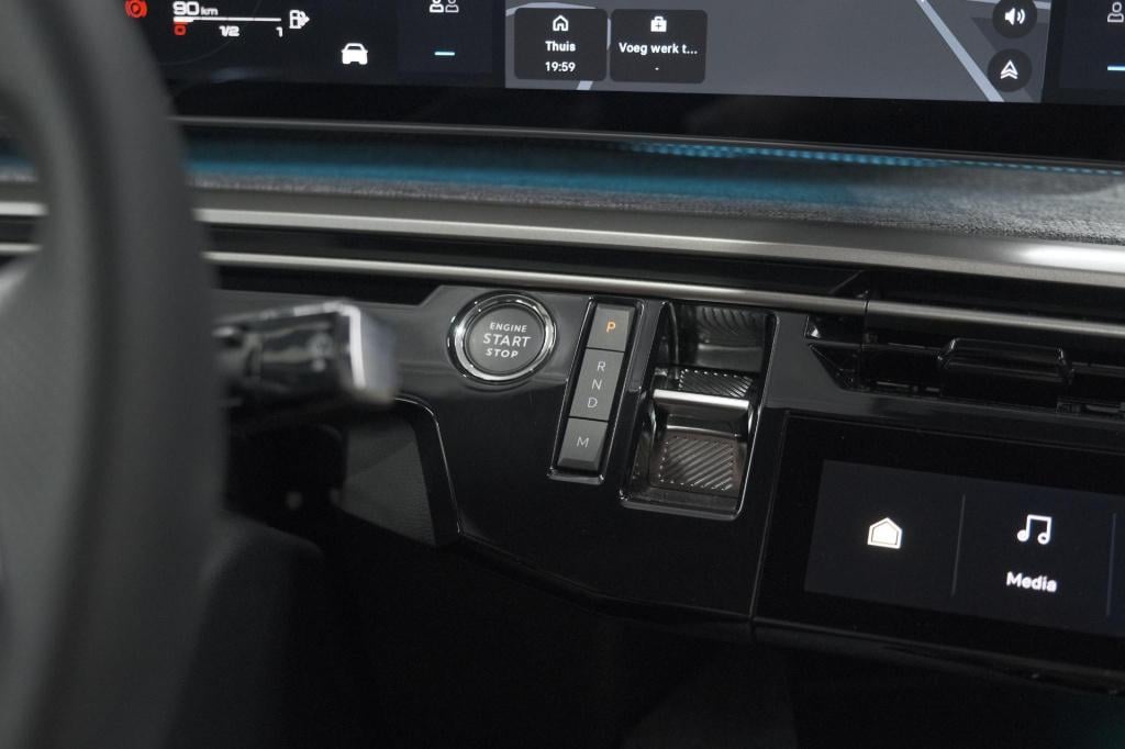 Peugeot 3008 1.2 hybrid 145 gt | panoramadak | focal hi-fi | 360 camera | a
