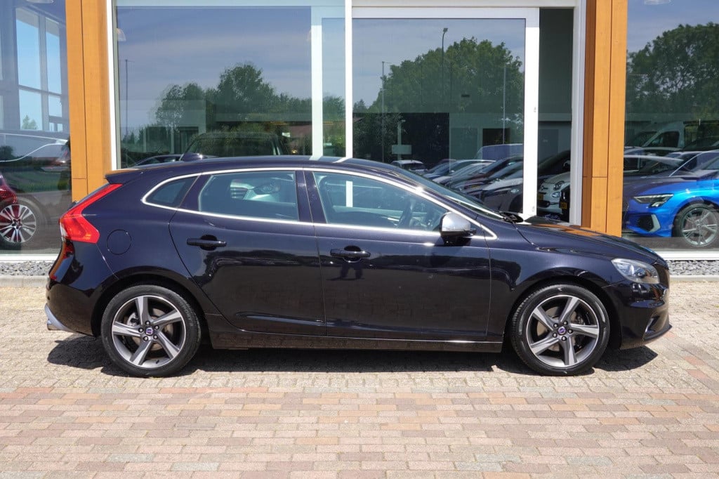 Volvo V40 1.6 t3 r-design