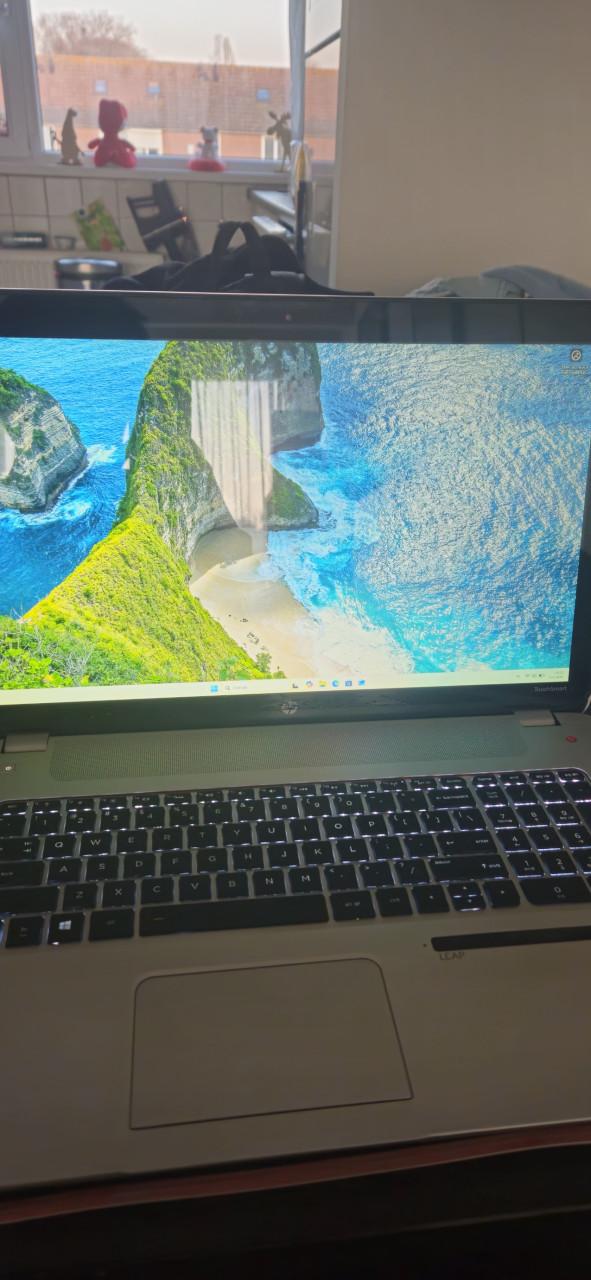HP Envy 17-j120ed Leap Motion TS SE