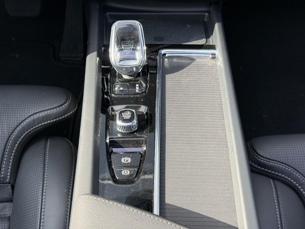 Volvo XC60 t6 awd gt ultra black edition recharge lounge