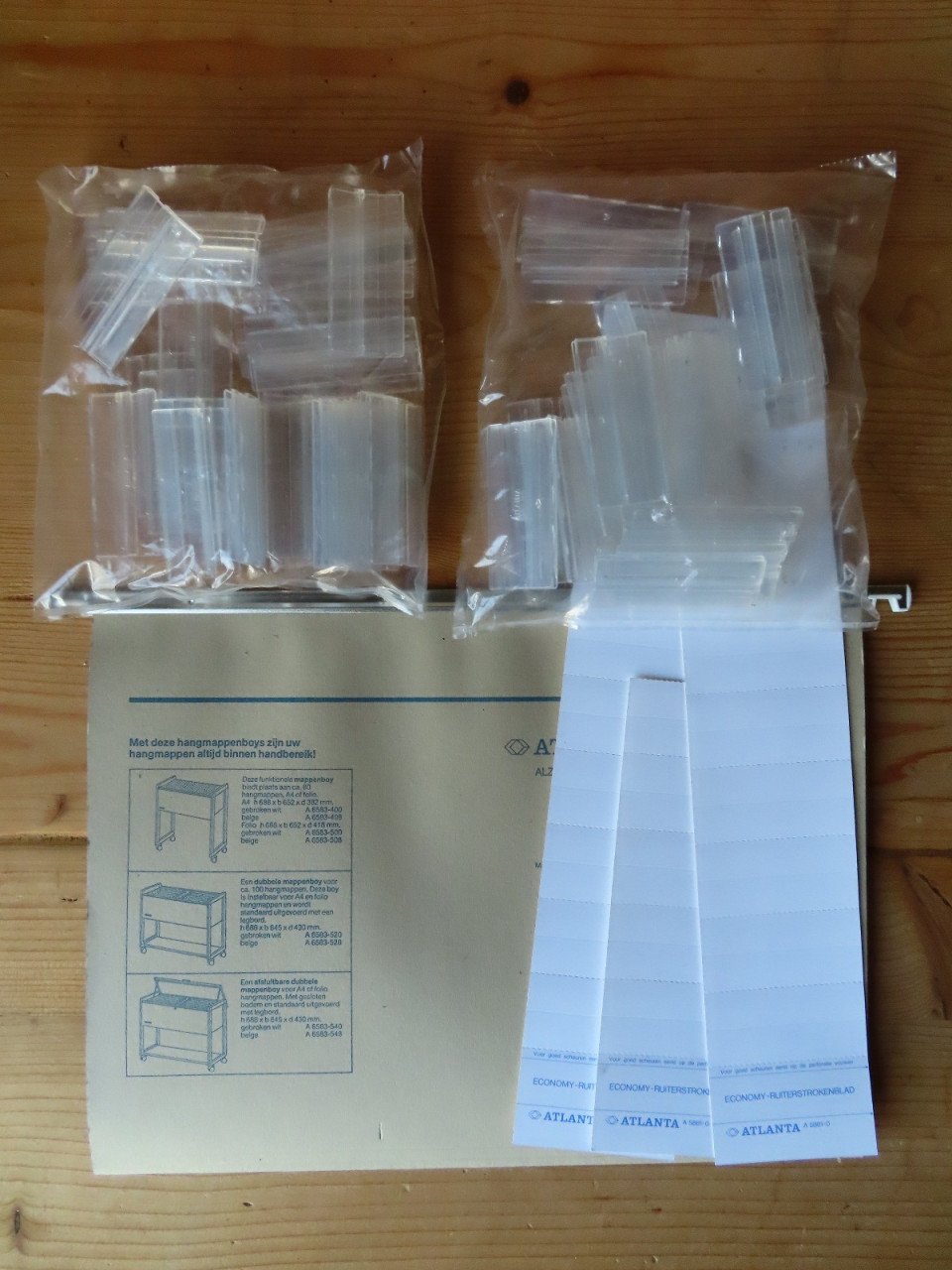 Altanta Hangmappen kast/trolley.