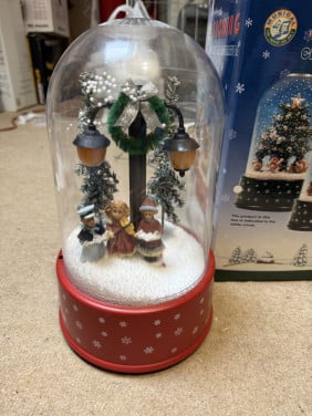 Snowing cristmas decoration