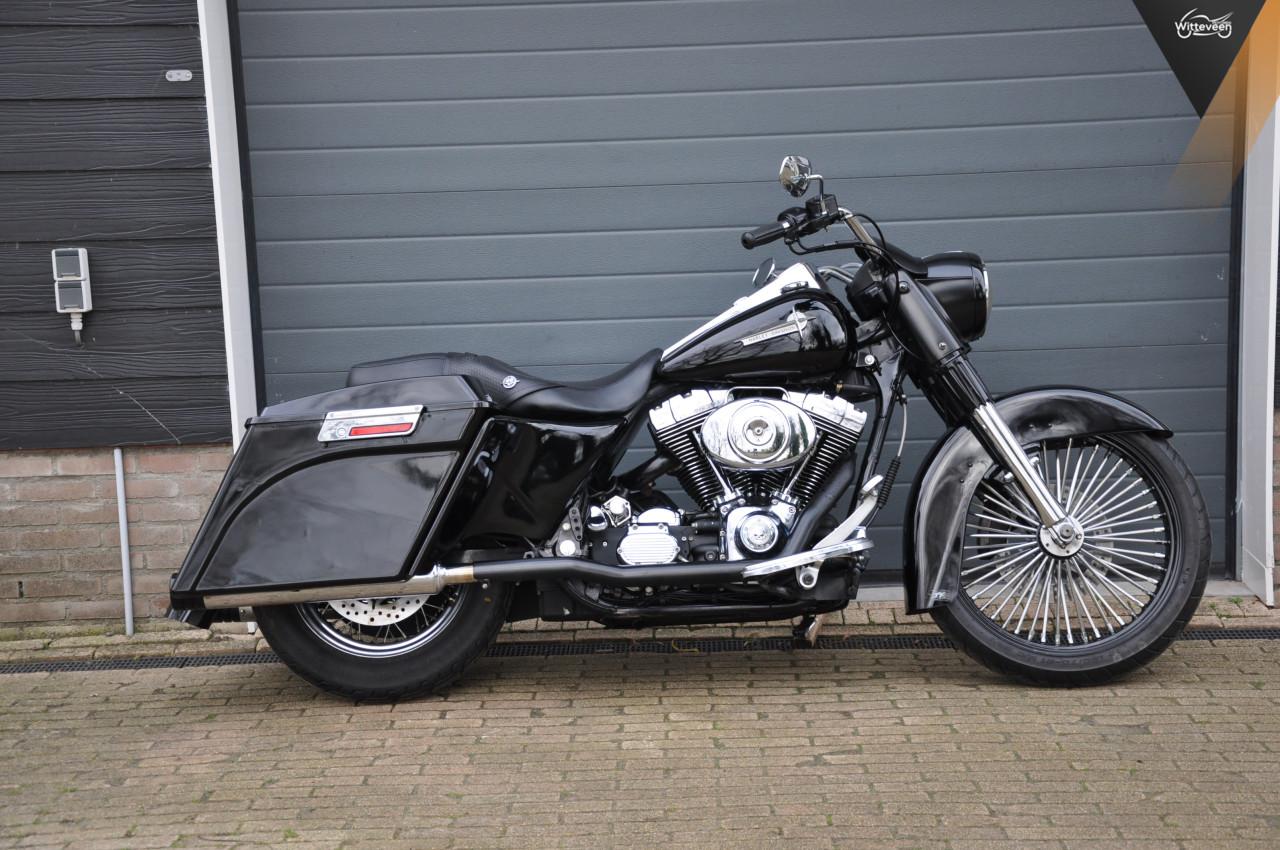 Harley Davidson Road King Stretched koffers, groot voorwiel
