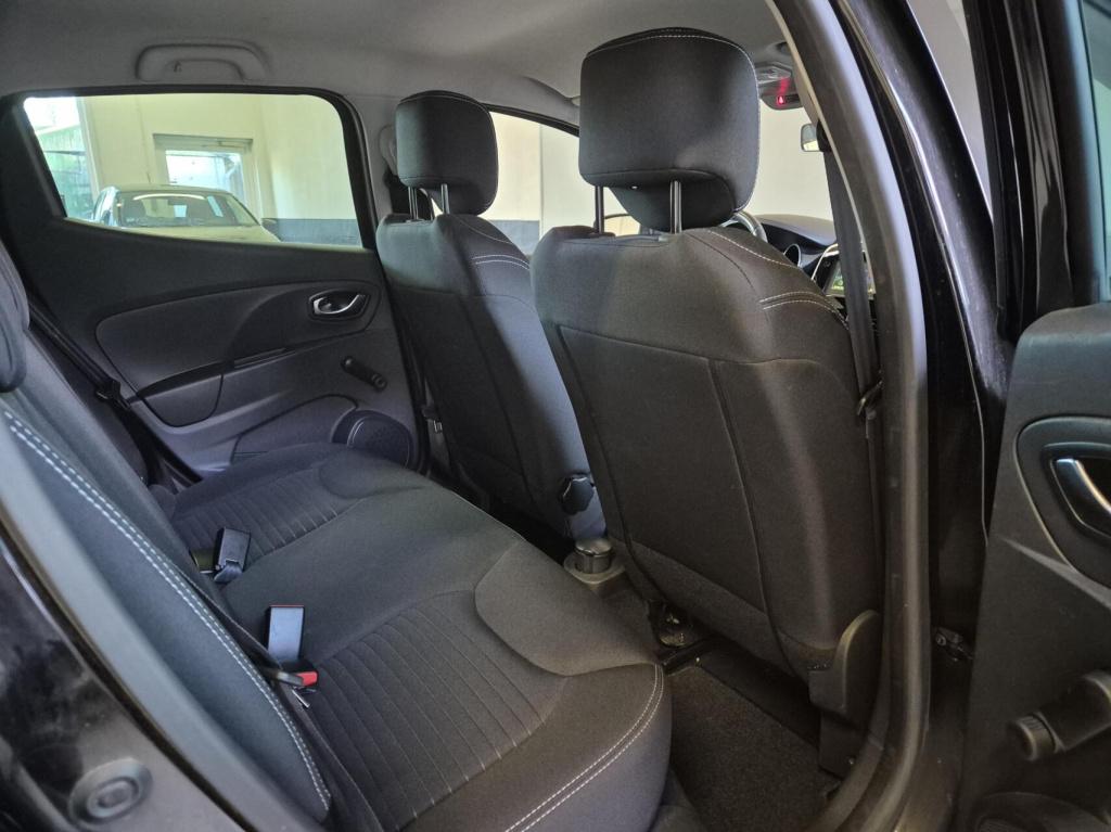 Renault Clio 0.9 tce limited / keyless / cruisecontrol / parkeersensoren