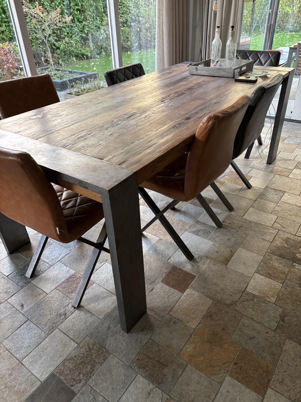 Gratis ophalen, 6 eetkamerstoelen