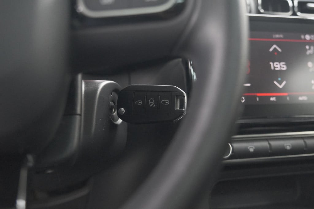 Citroen C3 puretech 110 eat6 feel edition | panoramadak | apple carplay | p