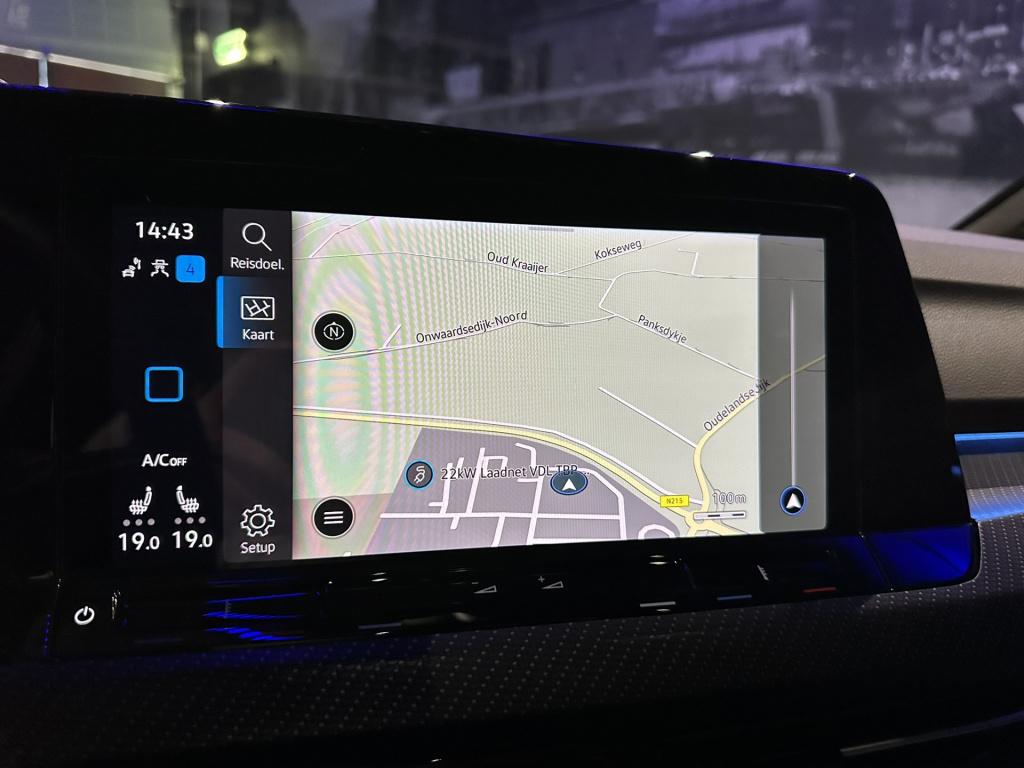 Volkswagen Golf 1.5 etsi r-line business *pano*camera*navi*appconnect*