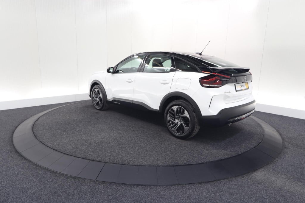 Citroen C4 puretech 130 eat8 feel edition | camera | apple carplay | parkee