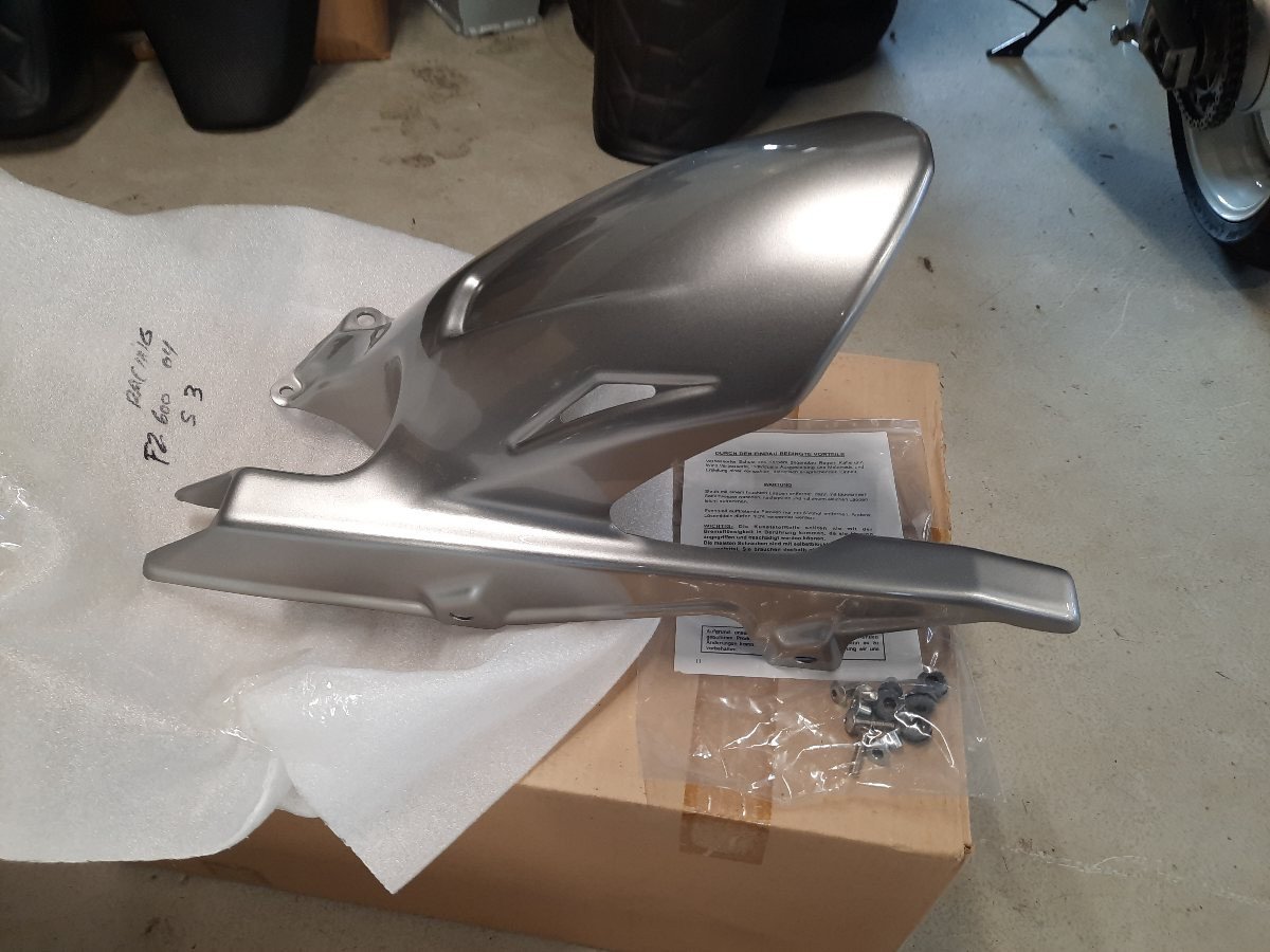 Ruitjes,huggers,undertail,radiator covers,bellypan enz veel meer