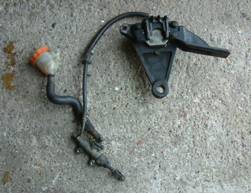 Achterrem met rem  pomp  werkende rem pomp