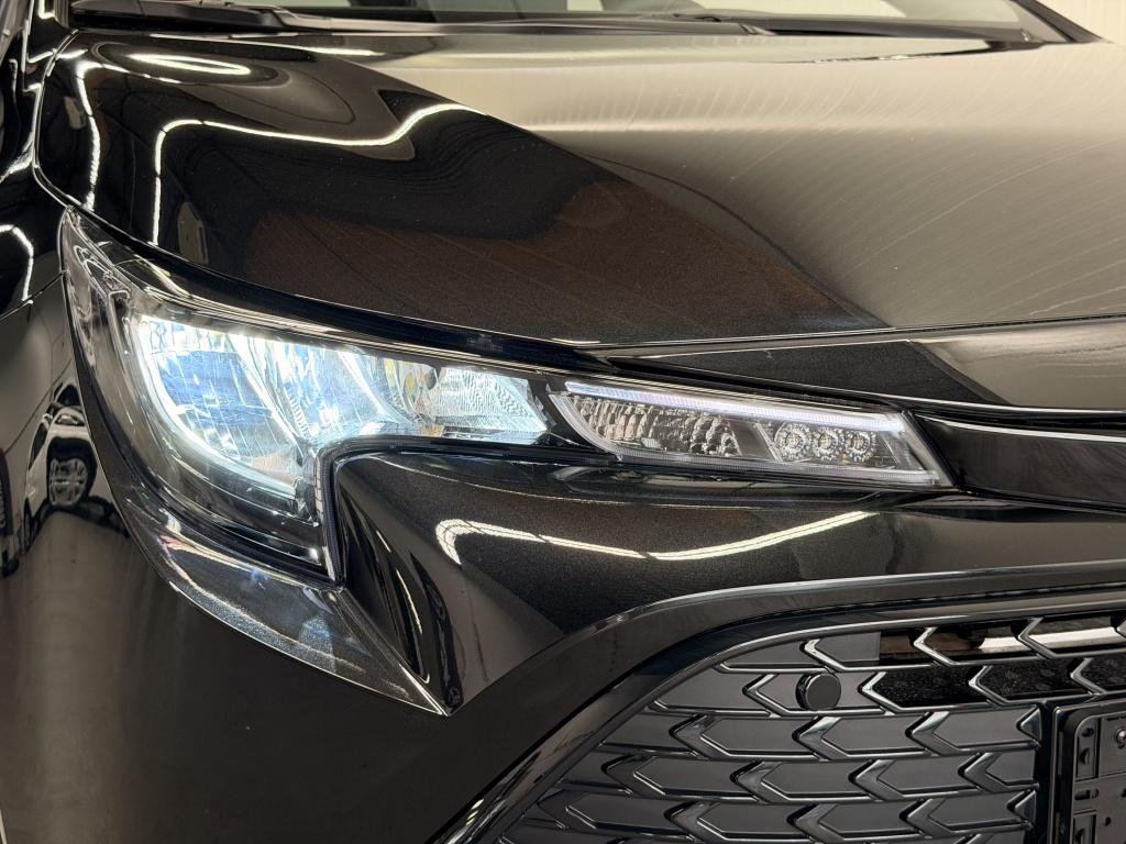 Toyota Corolla Touring Sports 140 hybrid active aktie model !!!