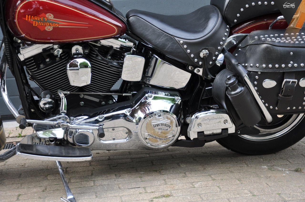 Harley-Davidson FLSTC Heritage Softail Classic 1340