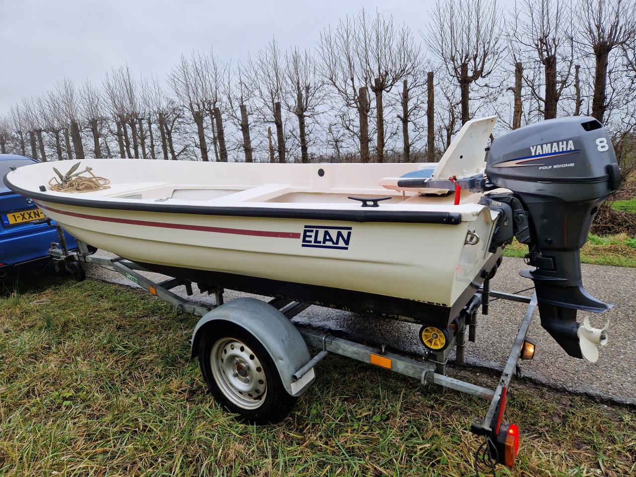 ELAN 401 met Yamaha 8 pk 4-takt en PEGA trailer. Compleet set € 2850,-
