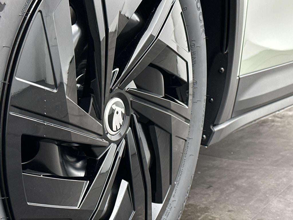 Skoda Elroq limited 50 elektromotor 125 kw / 170 pk suv elektr