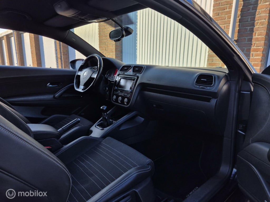 Volkswagen Scirocco 1.4 tsi / stoelverwarming / bose / nieuwe apk