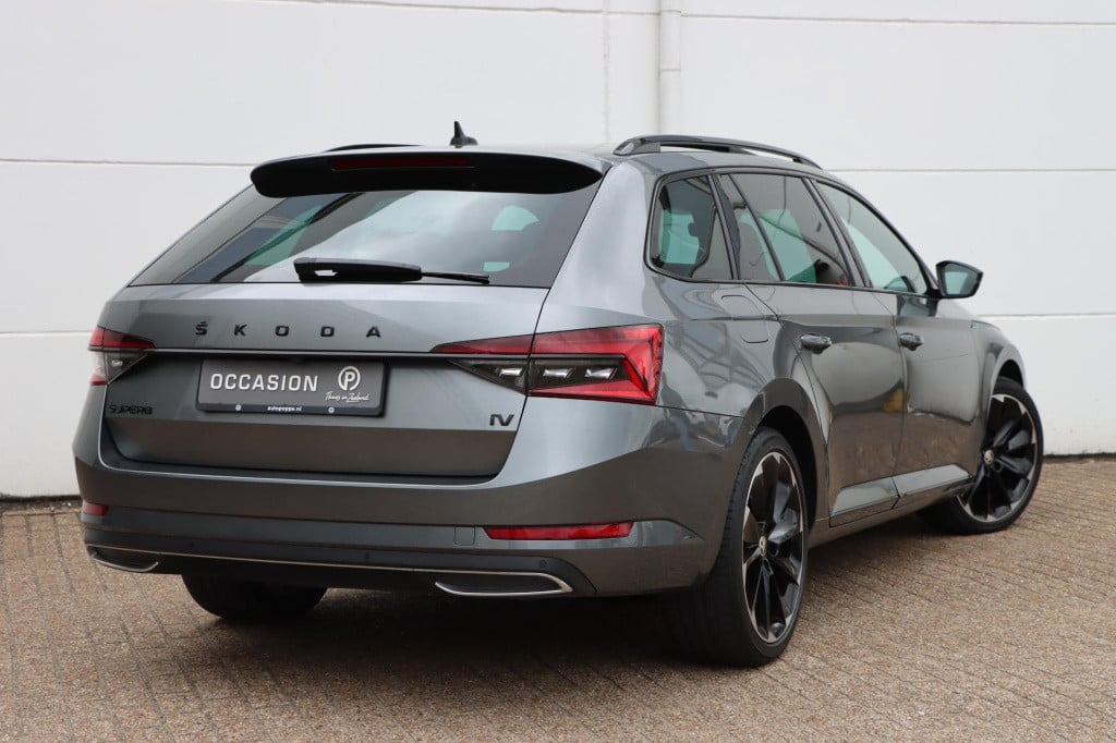 Skoda Superb combi 1.4 tsi iv sportline business 218pk dsg6