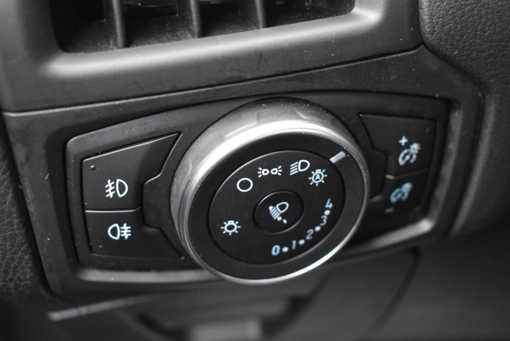 Ford Focus 1.0 titanium | cruise control | trekhaak | achteruitrijcamera | 