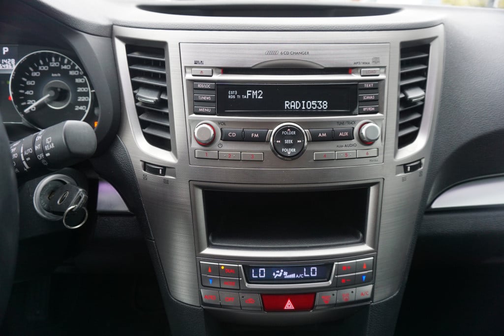 Subaru Legacy touring wagon 2.0i intro automaat - climate / navi / cruise /