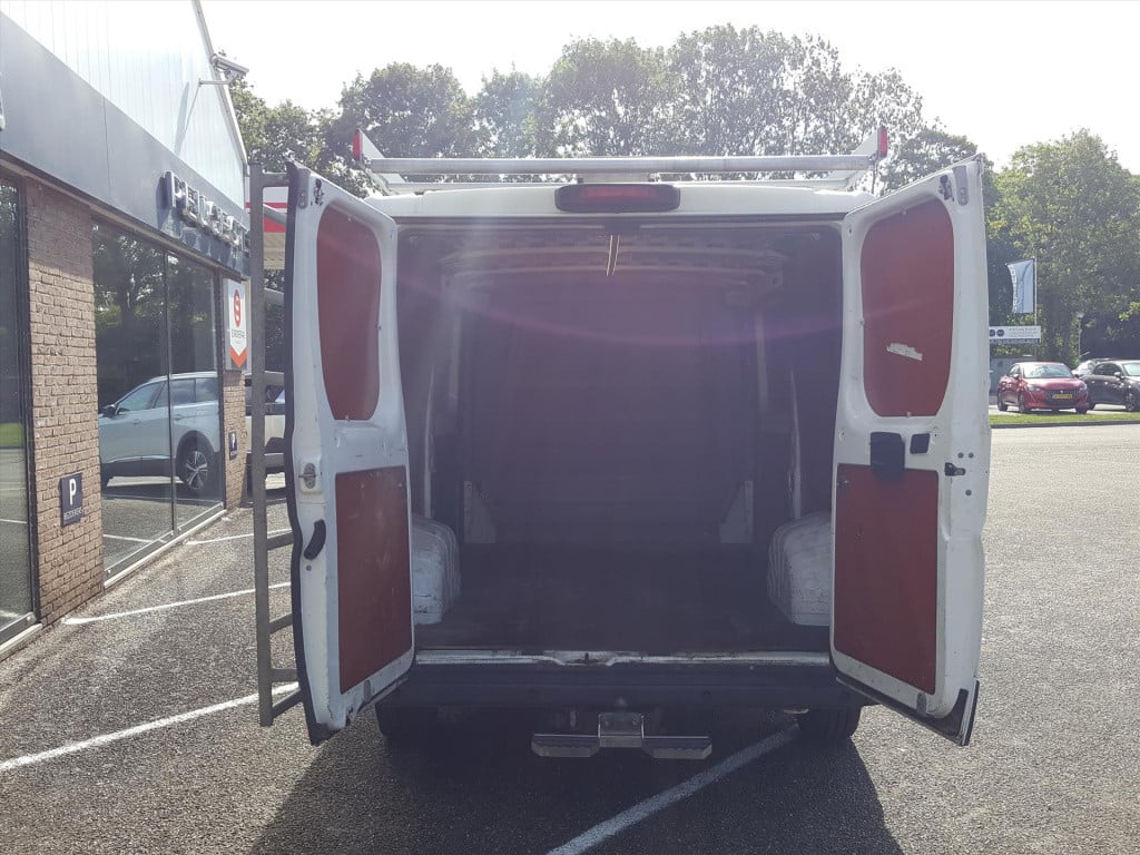 Peugeot Boxer gb 333 hdi-110pk xr profit+ l2h1 3-zits navi | kastinbouw | i