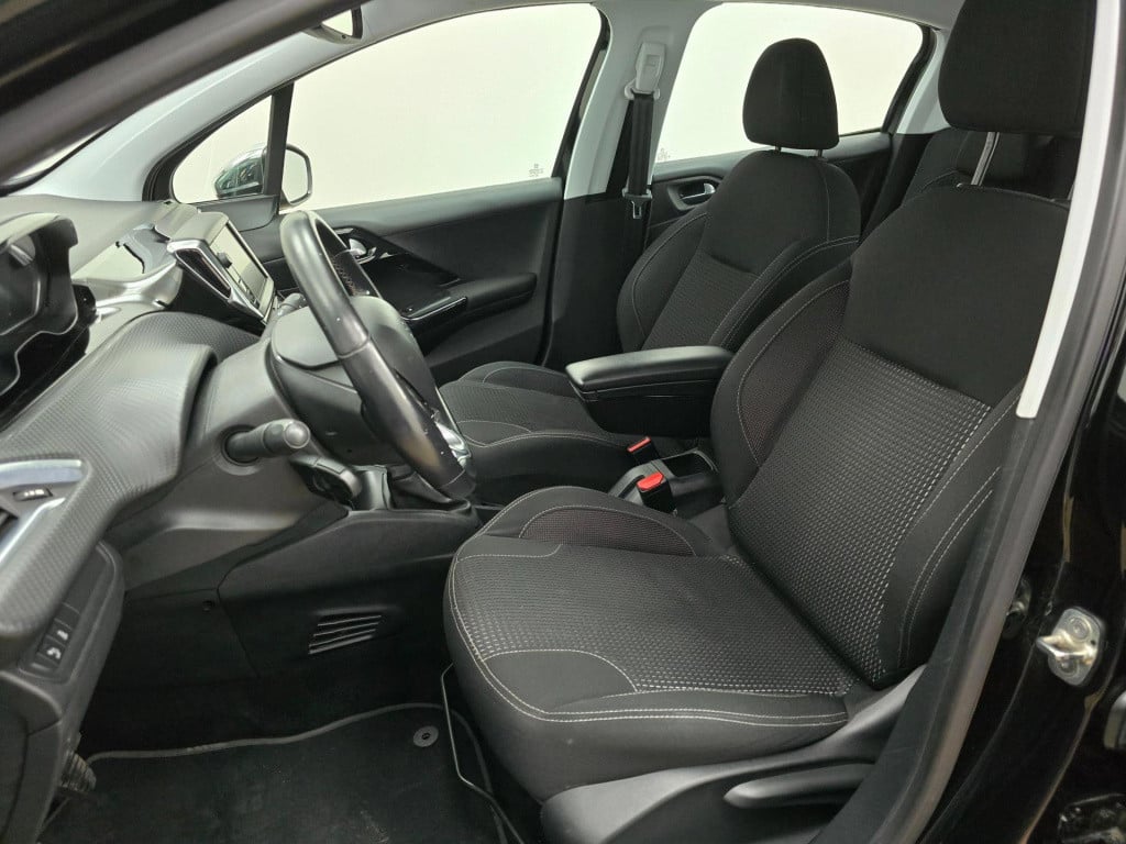 Peugeot 208 occasion 1.2 puretech allure met carplay en cruisecontrol | twe