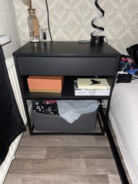 Nachtkastje met lade