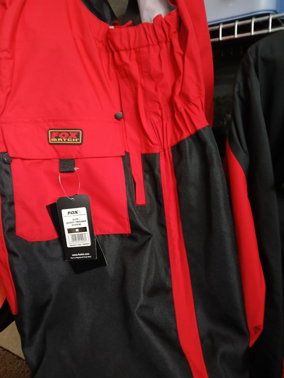 Te koop nog nieuwe visjas en broek mt m