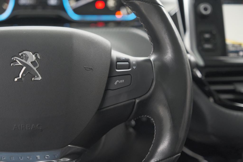 Peugeot 2008 puretech 110 allure | panoramadak | navigatie | camera | parke