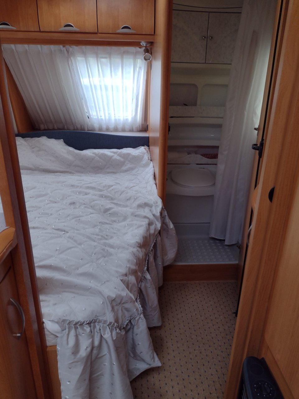 Caravan Hobby Excellent Easy Bouwjaar 2005. In prima staat netjes onderhoud