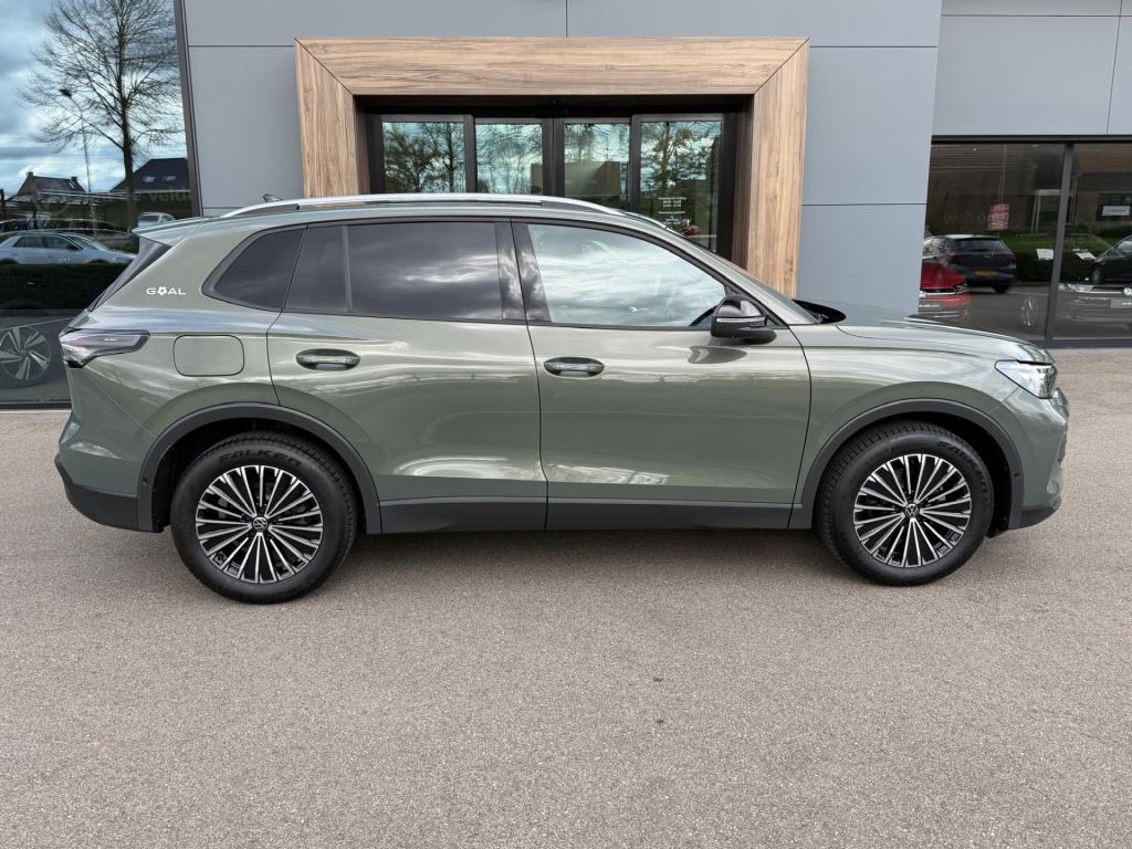 Volkswagen Tiguan 1.5 etsi 150pk dsg goal | trekhaak | 360 camera | iq ligh