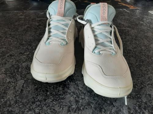 Te koop mooie ECCO dames sneakers maat 39